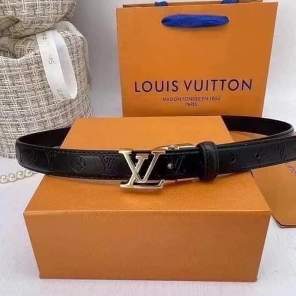 NEW!! LV Louis Vuitton Monogram Belt 44/110 🔥 - Picture 7 of 8